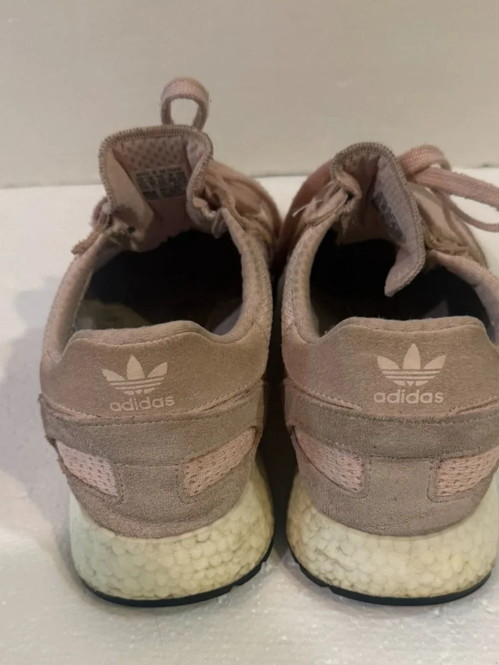 adidas I-5923 Icey Pink Men's Size 10.5 Low Top Lace-Up Sneakers D96609   Solid